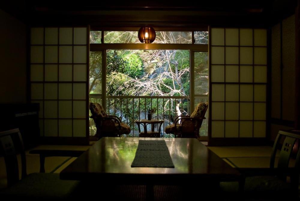 Yugawara Onsen Ryokan Uohan Esterno foto